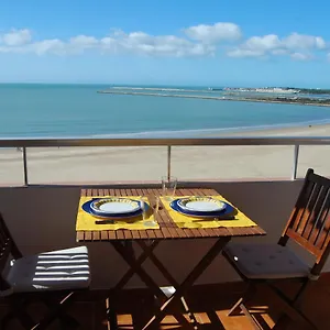 https://la-casa-de-los-faros.es-andalucia.com